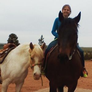 Meet your Posher, Hannah